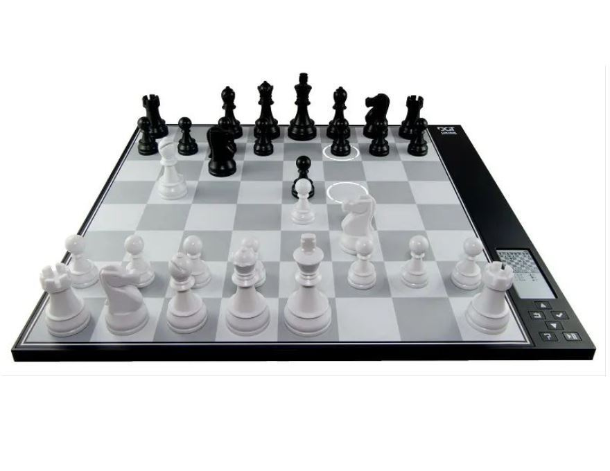 Умные шахматы с подсветкой. DGT Chess. Шахматы кентавров. Шахматный компьютер.