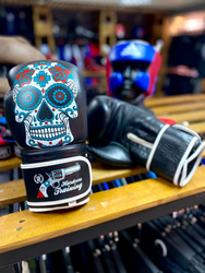 Боксерские перчатки Hardcore Training Santa Muerte. Hardcore Training