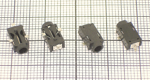 Разъем питания (гнездо зарядки) для планшета №9, 0.7 х 2.5 мм - купить ...