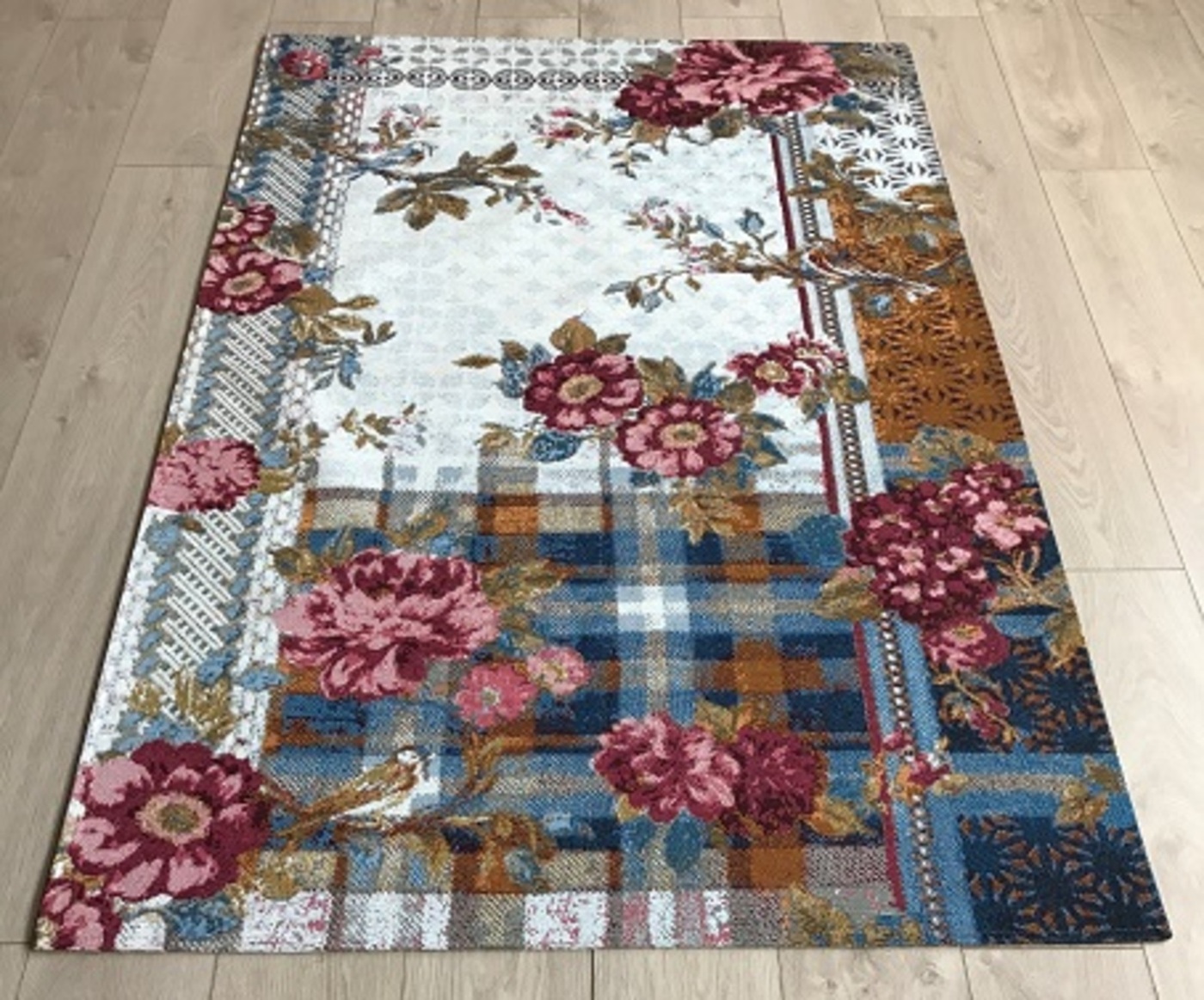 Ковёр розетта дижитал. Коврики египет на резиновой основе. Коврик cleopatra trading. Ковер cleo west. Ковер эрин.