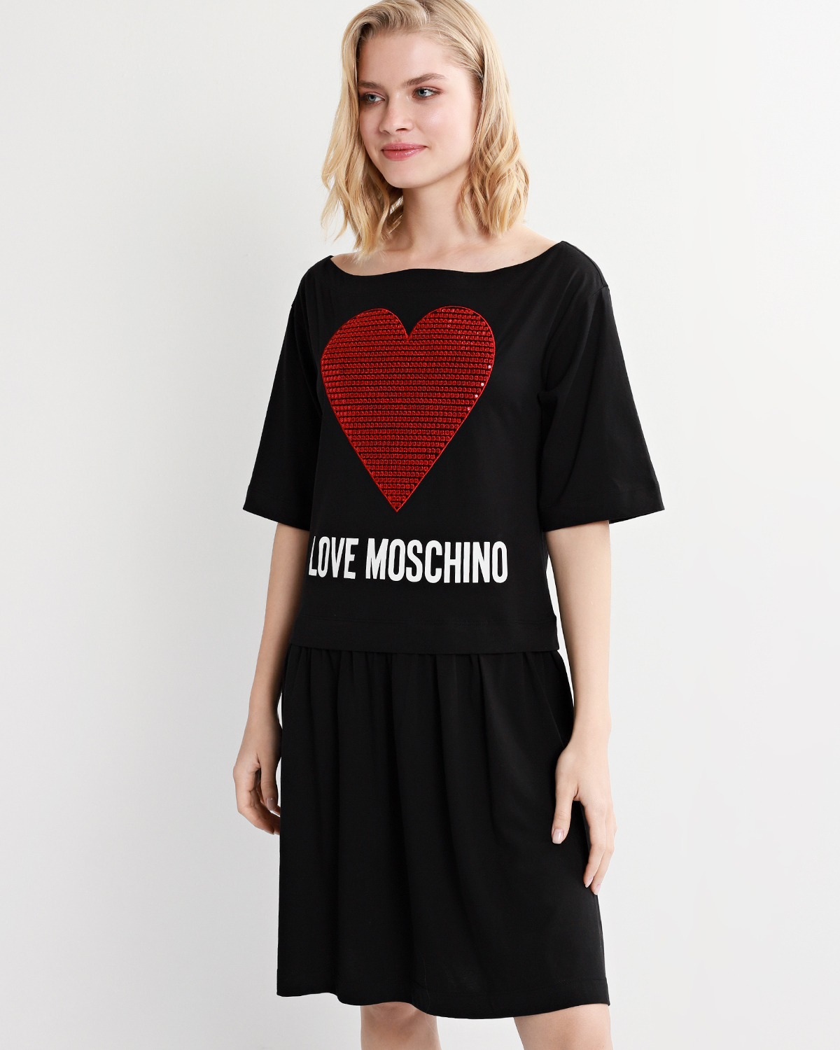 Платье love. Платье Москино. Платье Love Moschino. Платья Love Moschino платье. Moschino Love платье хлопок.