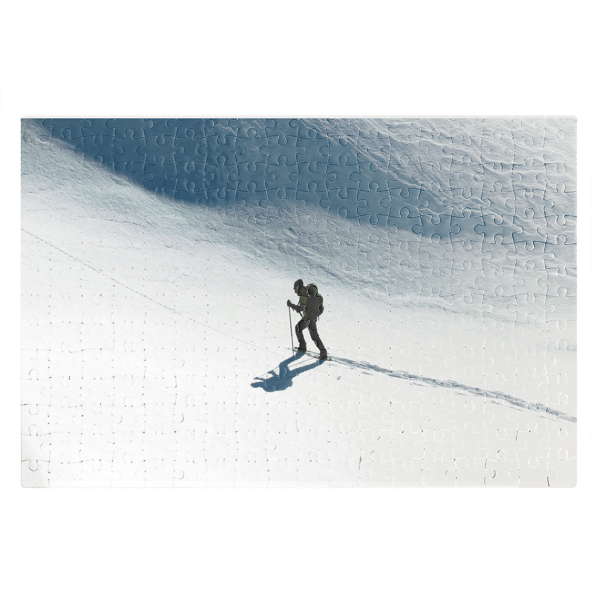 Лыжник шел на лыжах. Морис Манифика лыжник. Лыжные лыжные Quechua. Снег Лыжня. Центр подготовки лыжников Алдан.