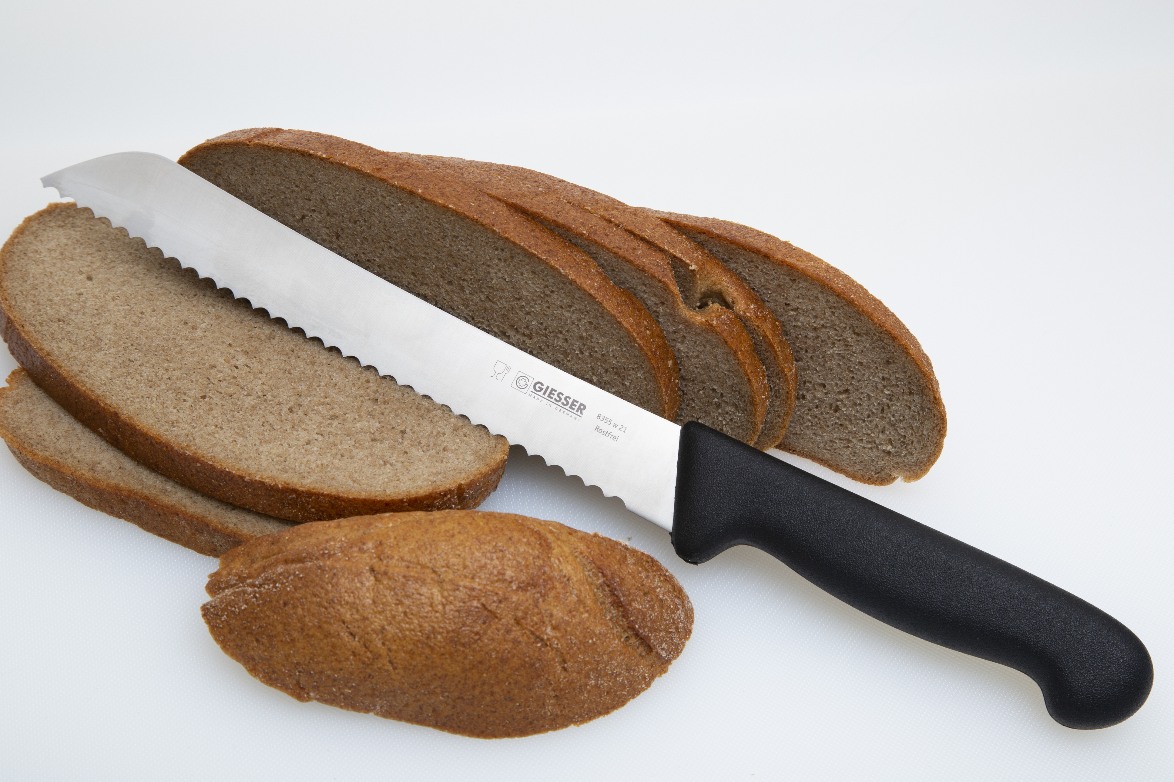 Какие виды ножей используют для нарезки хлеба