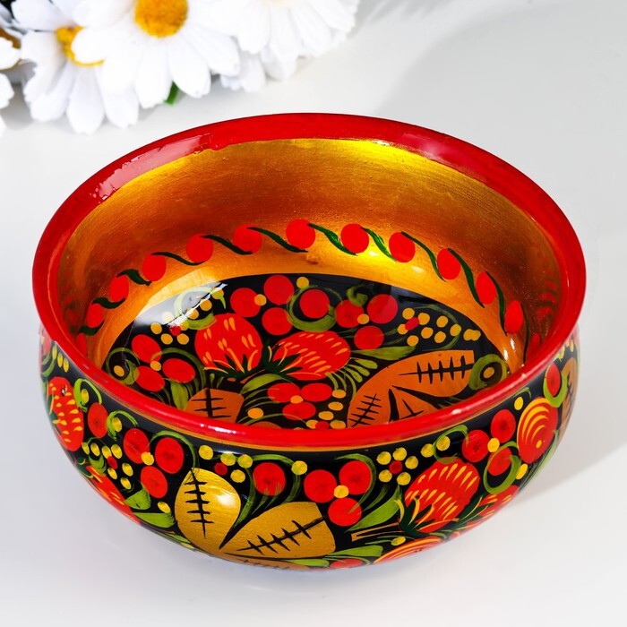 чашки под хохлому. 14 ягодка. мелкая клубника. половник "ягодка", хохлома. полонне чашка ягодка.