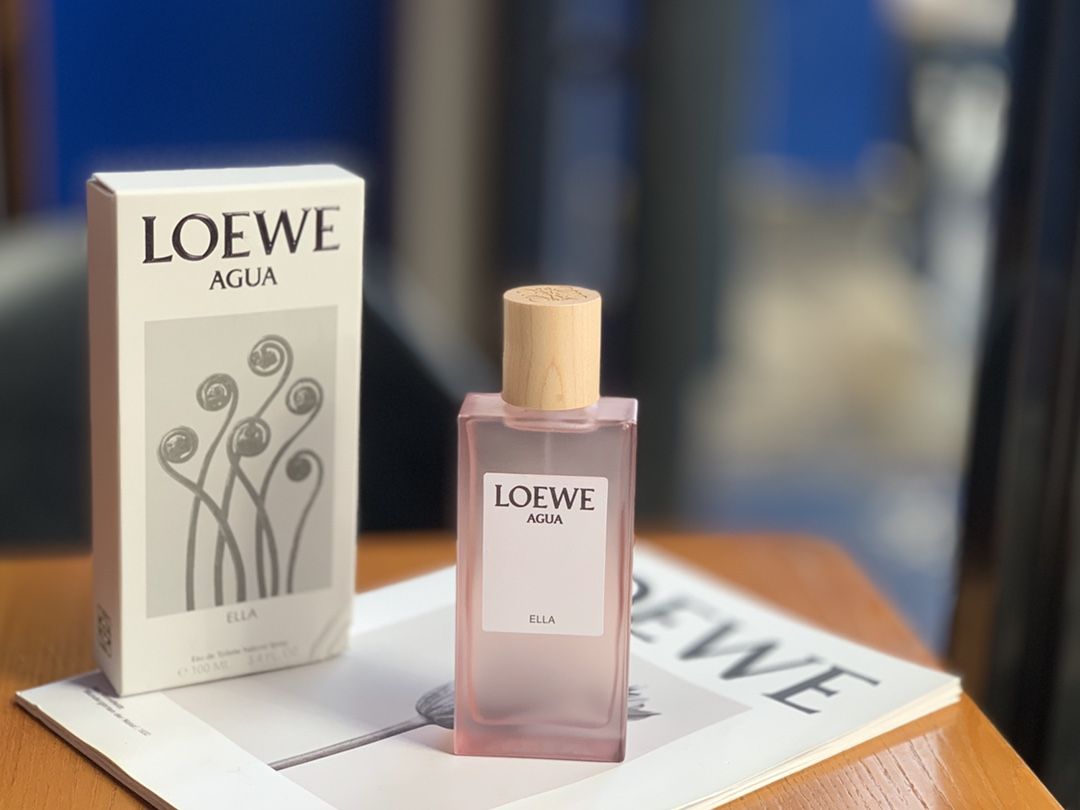 Loewe esencia pour homme. Loewe фото. Майар духи. Loewe фото. Agua de loewe женские.