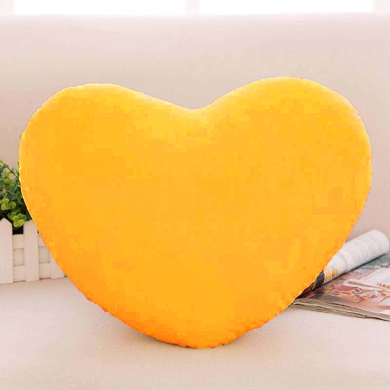 Подушка игрушка сердце. Подушка сердце. Мягкая игрушка сердце. Подушка в виде сердца. Декоративные подушки в форме сердца.