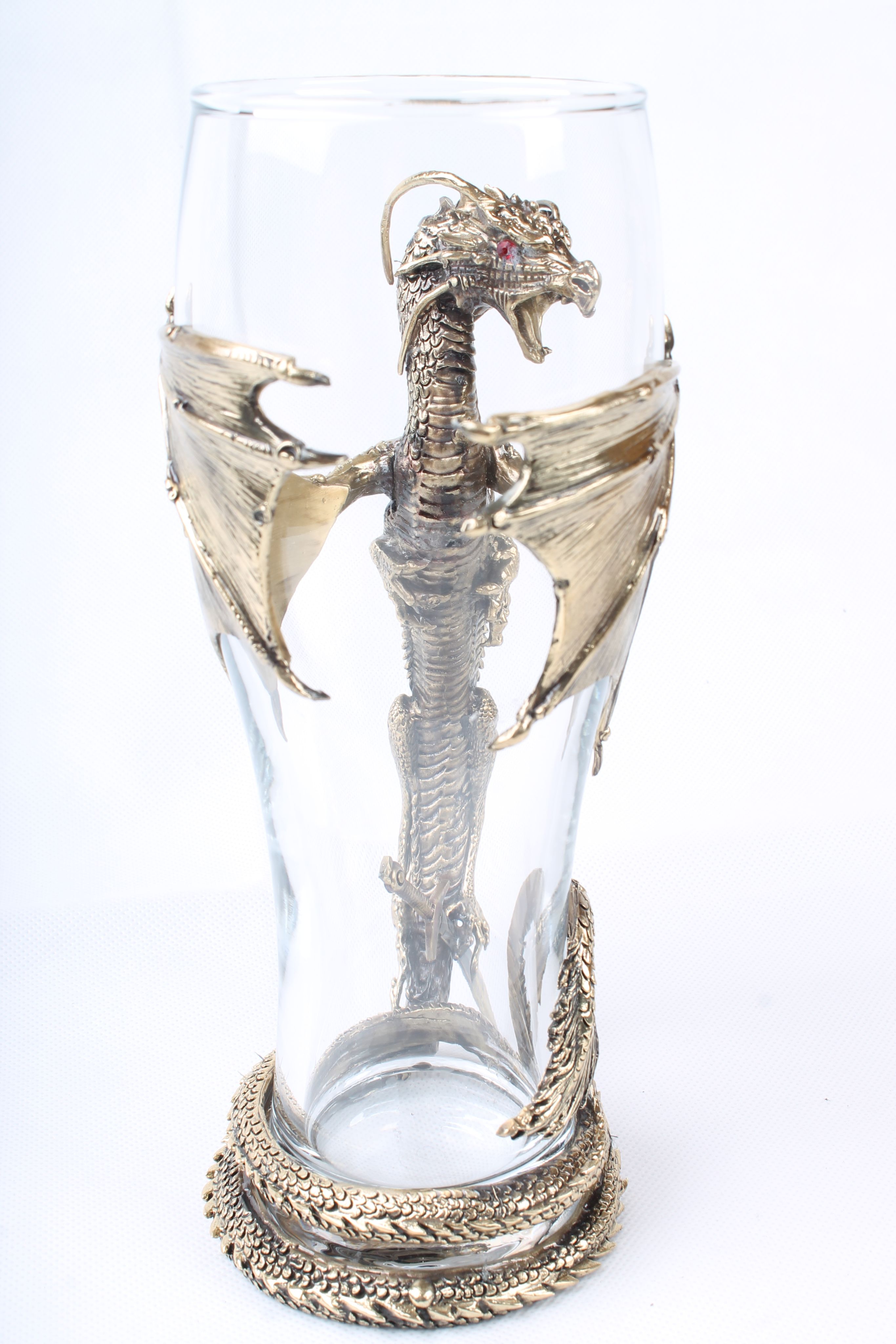 фужер с драконом. фужер с драконом. стакан с драконом.