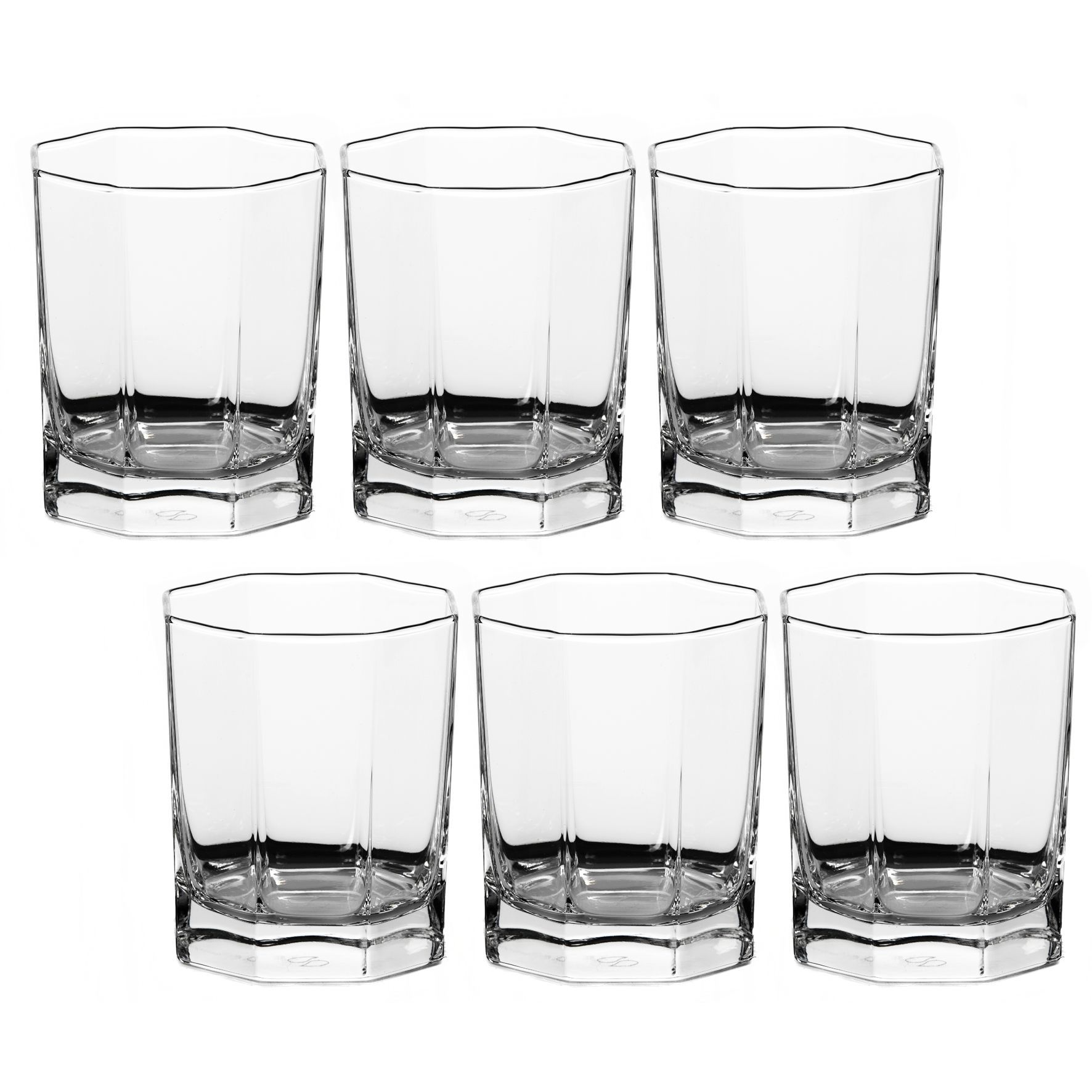 На столе стоят 6 стаканов первые три пустые а последние три наполнены