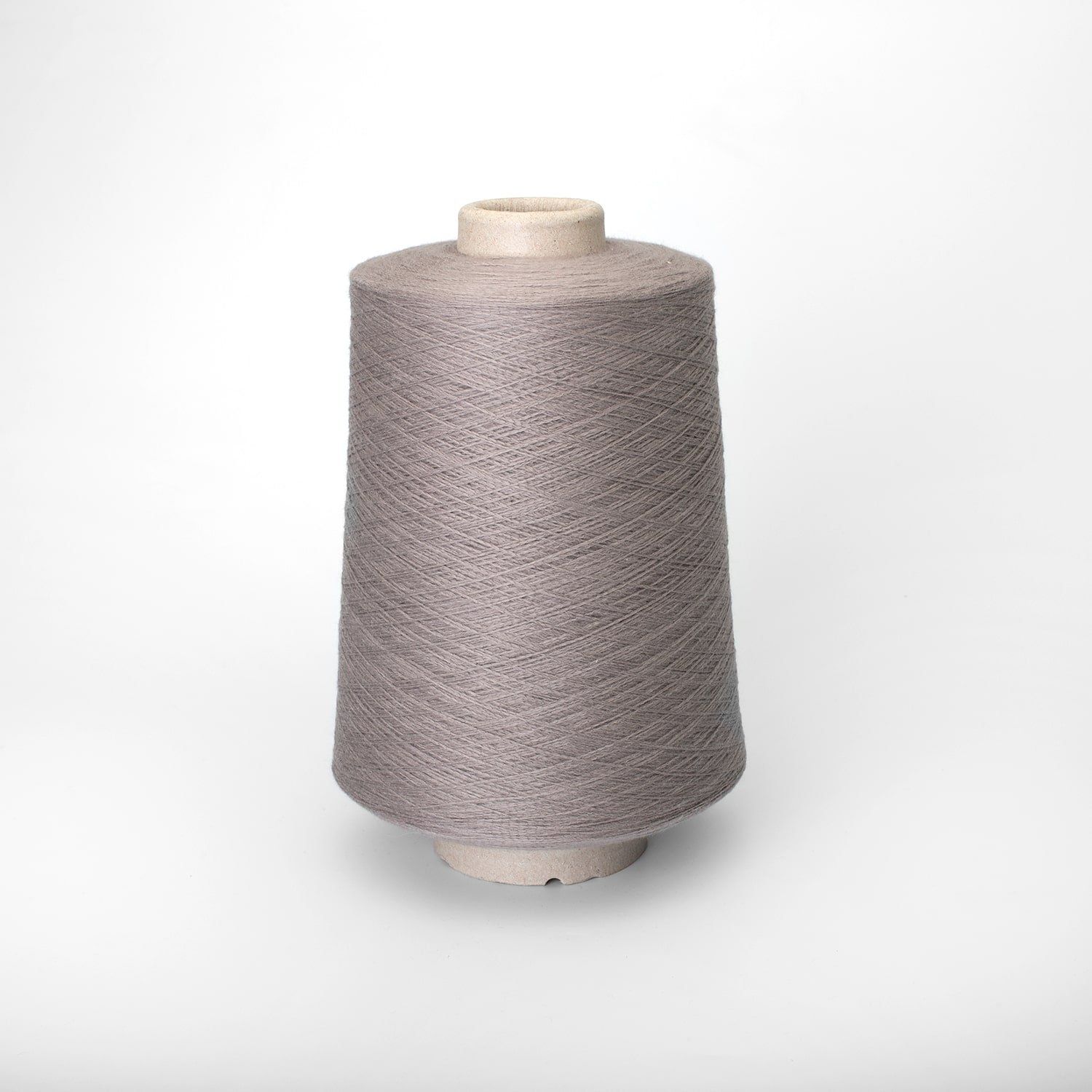 Камтекс травка 006. Пряжа из полиамида. Mousse zegna baruffa, состав: 80% меринос, 20% полиамид, метраж: 1400м/100гр. Пряжа lanificio dell olivo mistral. Нитки 40% хлопка,40%полиакрил,20% полиамид.