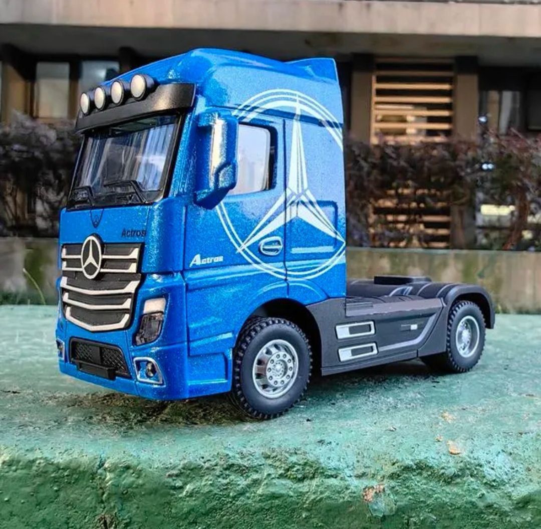 Металлическая модель игрушка Mercedes-benz Actros 1/ 50 со звуком и светом  без прицепа в подарочной коробке - купить с доставкой по выгодным ценам в  интернет-магазине OZON (1306371002)