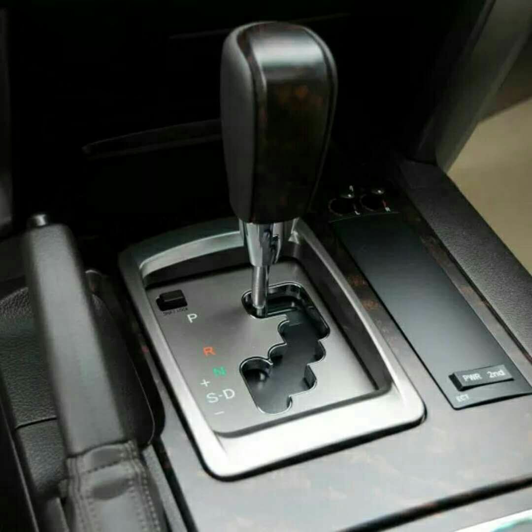 Lc200 акпп. Ручка акпп ленд крузер 200. land cruiser 200 ручка акпп. lc 200 gear shifter leather. ручка переключения передач на ленд крузер 200.