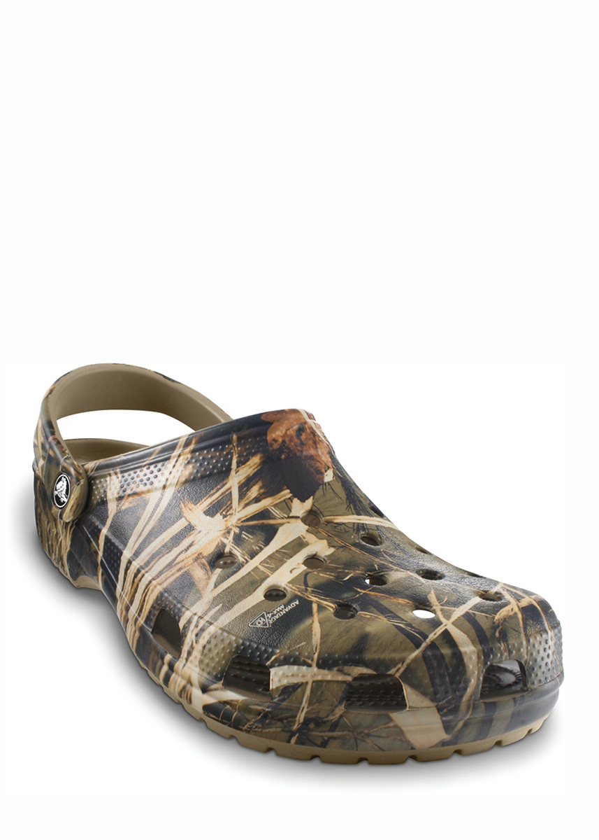 realtree v2 crocs