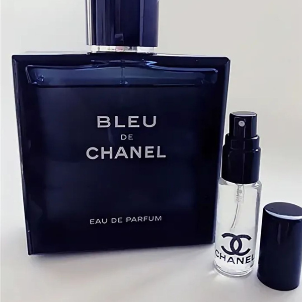 Bleu de chanel москва. Chanel Blue de Chanel Parfum 10ml. Chanel bleu de Chanel 10 мл. Chanel bleu de Chanel EDT man 10ml Mini. Блю де Шанель мужские 10 мл.