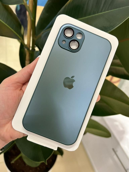 Чехол матовый для IPhone 14 зеленый с защитным стеклом на линзах ...