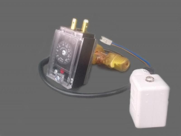 Реле давления газа для котла Запчасти и аксессуары для котлов Viessmann Реле минимального давления газа WB2C 