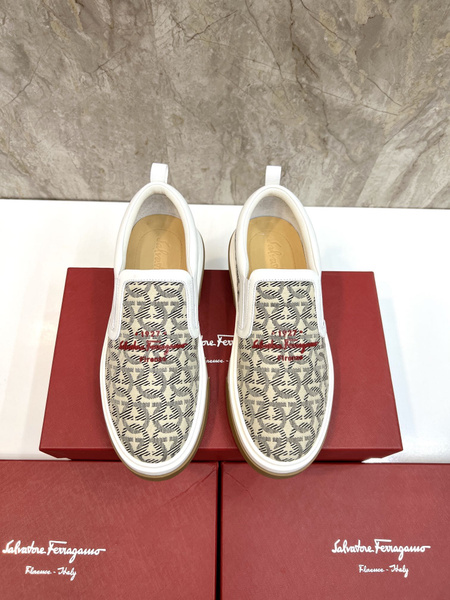 Кроссовки Salvatore Ferragamo Boutique. Итальянская мода (журнал ...