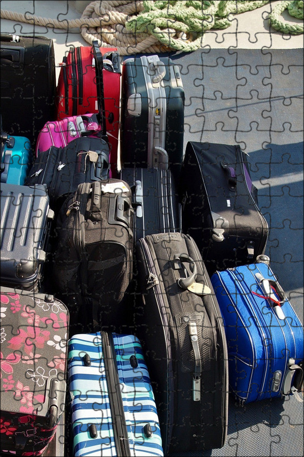 Упаковка багажа в аэропорту. Travel essentials. Упаковка багажа в аэропорту. Габариты багажа. Тур без багажа.