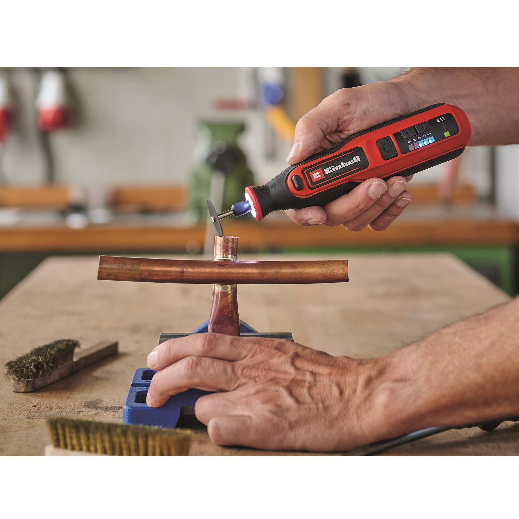 Einhell te mt. Дремель гравер аккумуляторный. Гравер einhell bsg 130. Аккумуляторный гравер milwaukee. Гравер аккумуляторный te-mt 7,2 li.