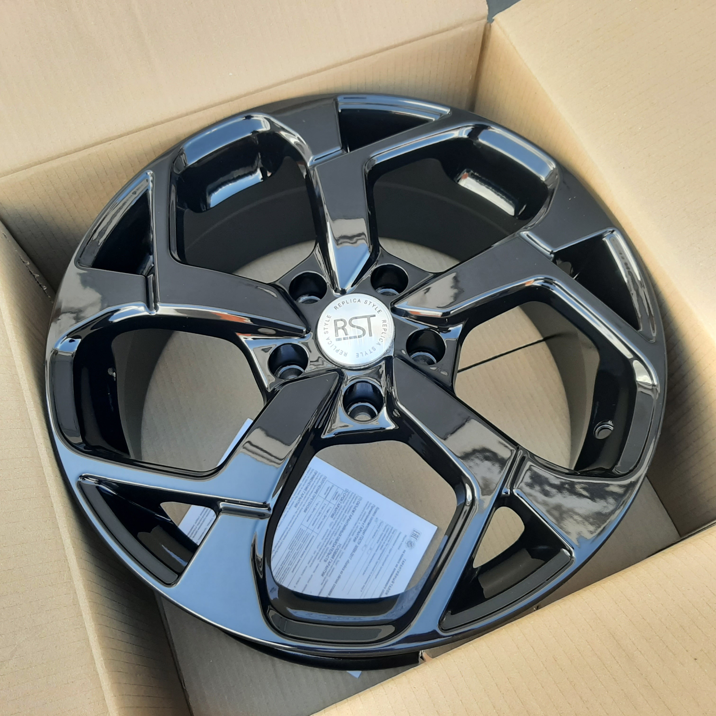 RST  Колесный диск Литой 17x7" PCD5х114.3 ET35 D60.1