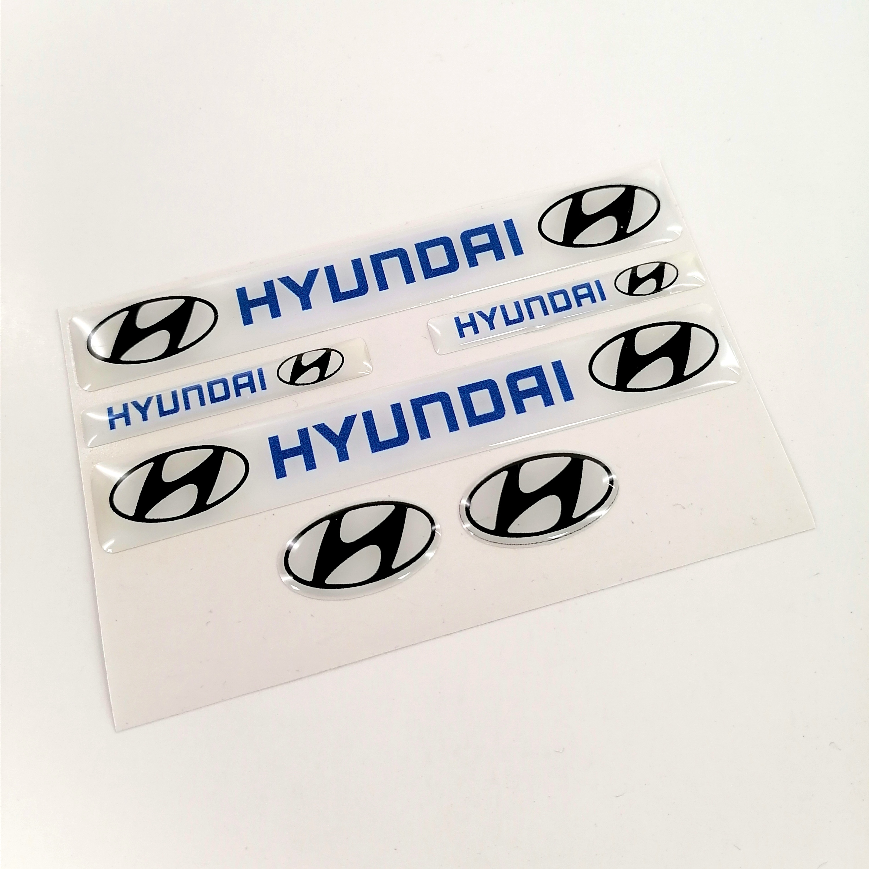 Наклейка hyundai. Подкапотные наклейки Hyundai. Защитная наклейка Hyundai. Логотип наклейка хёндэ.