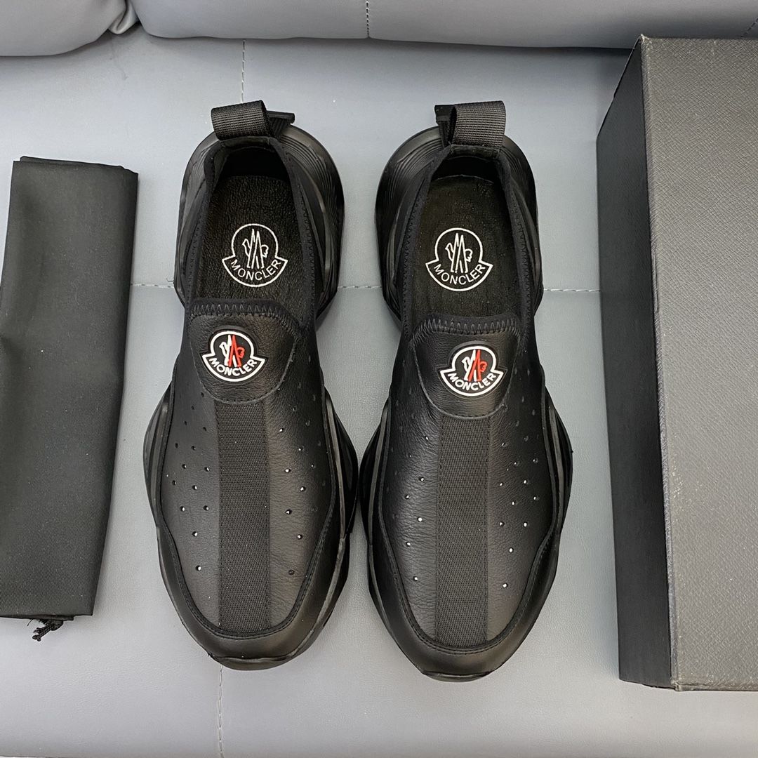 Обувь монклер. Кроссовки монклер. moncler shoes.