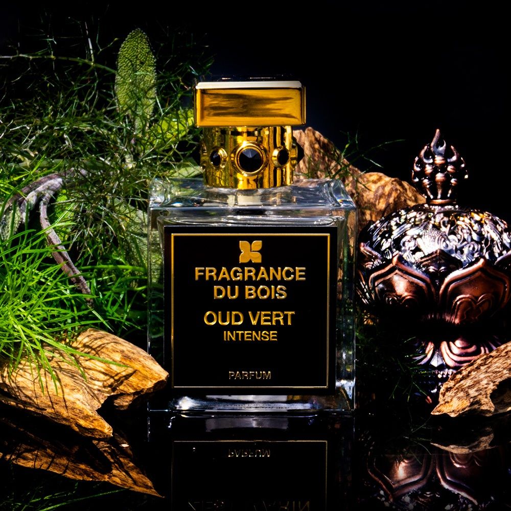 Oud jaune intense fragrance du bois. Oud jaune intense fragrance du bois