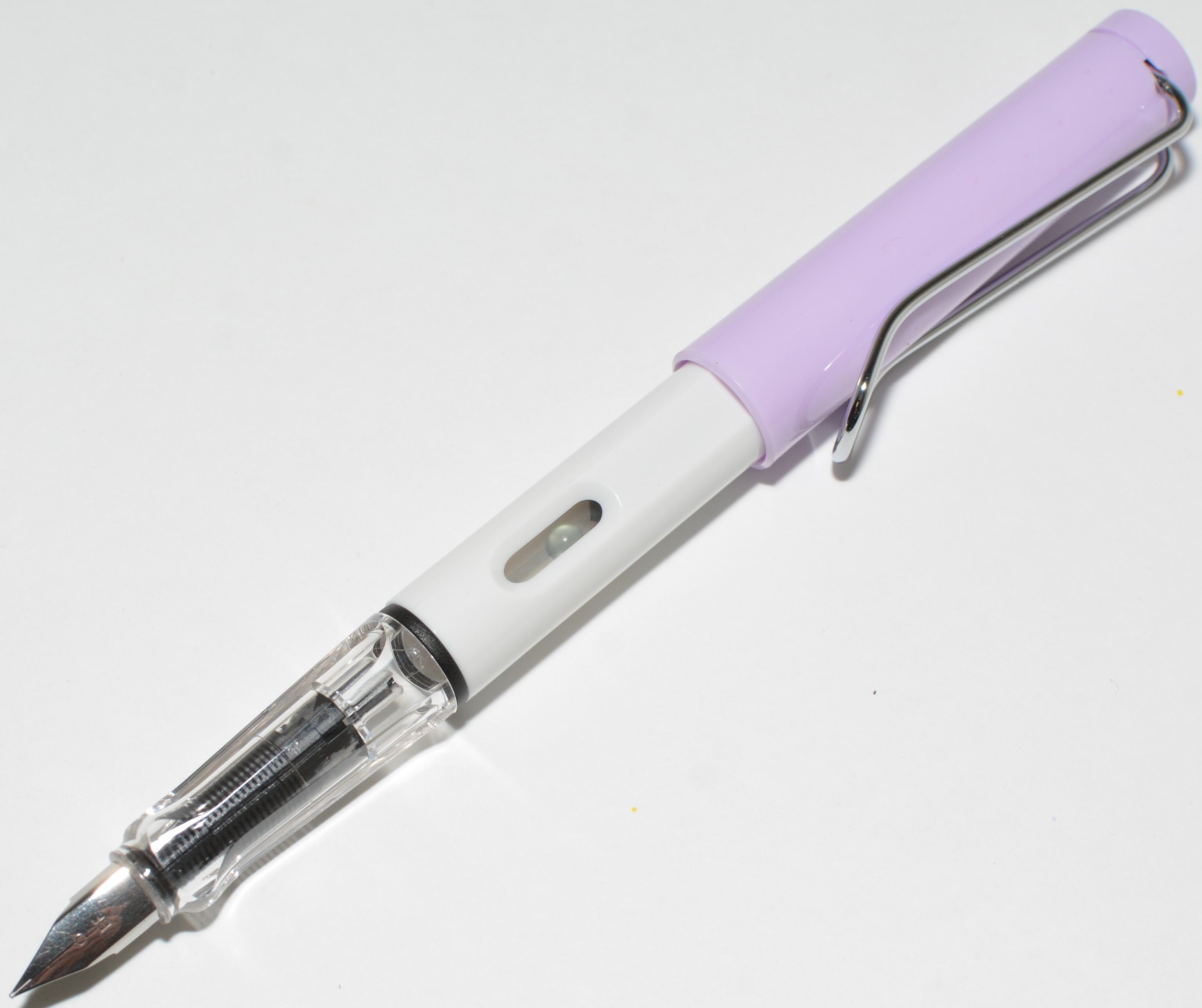 Lamy перо золотое. Сменные перья лами. Перо ef. Ручка чернильная перо ef. Как заправить ручку перо малевич.