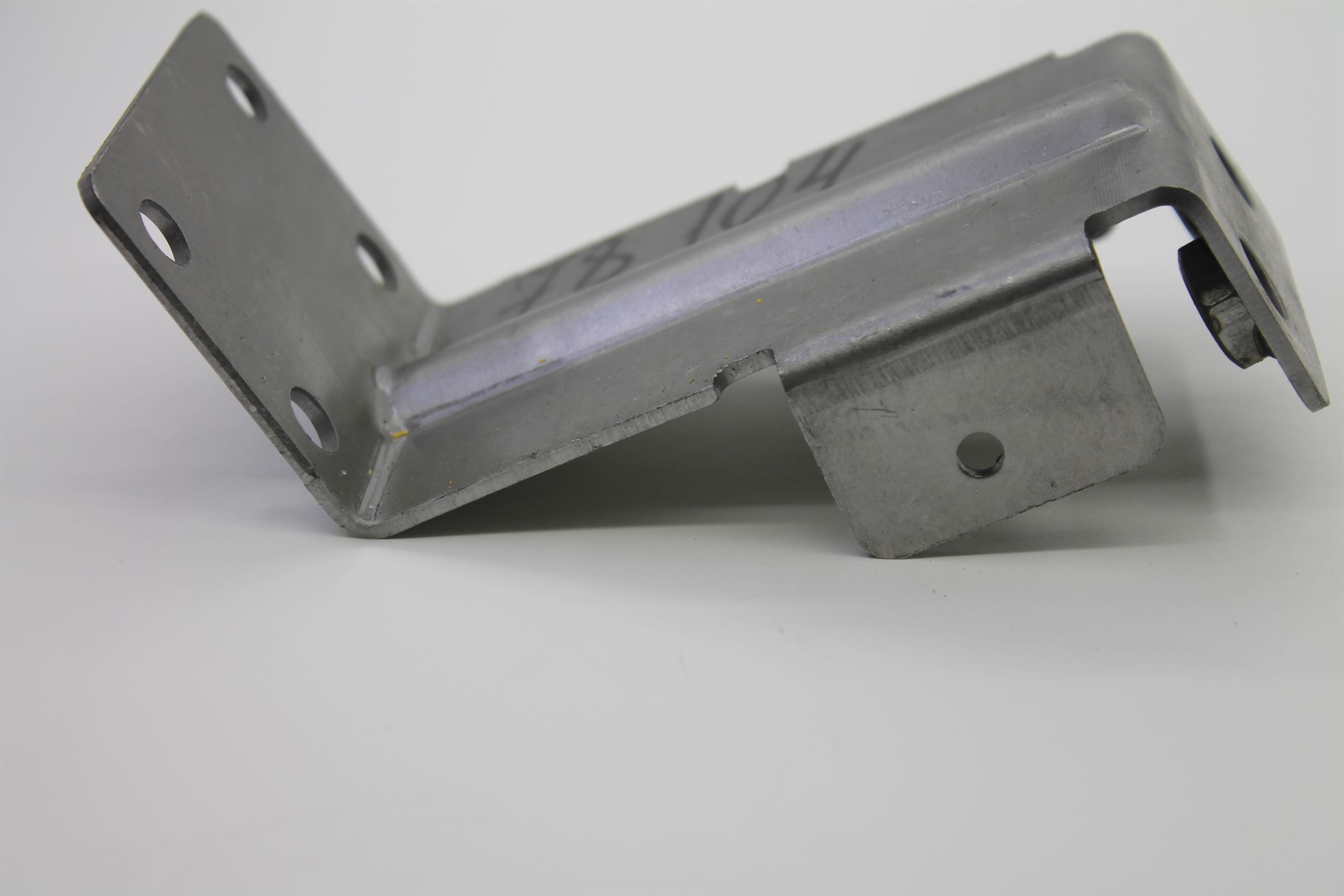 Задний бампер некст цмф. Кронштейн Некст.