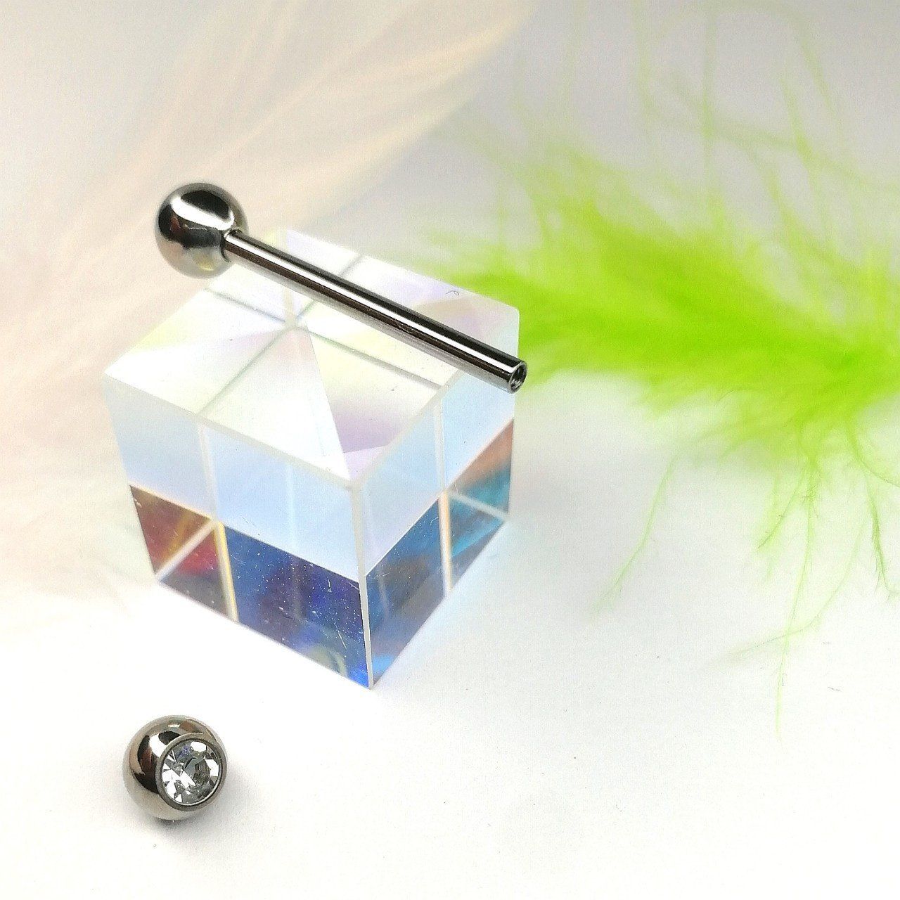 Premium Штанга в язык с фианитом титан 14х 1.6 мм