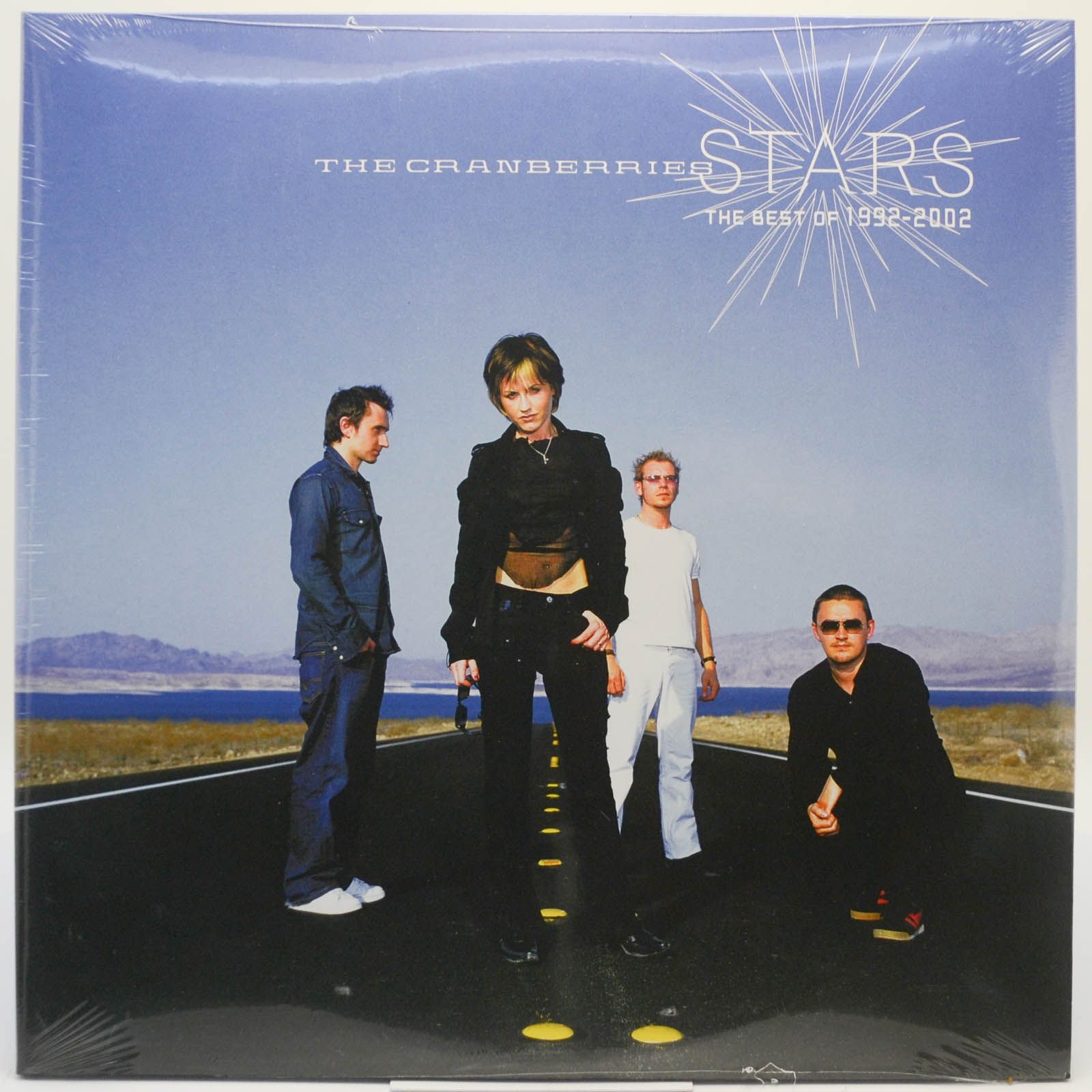 Stars album. The Cranberries 2002 - Stars - the best of 1992-2002. The Cranberries 1991. Группа the Cranberries обложки. The Cranberries 1992.