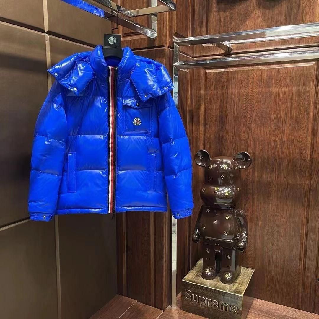 ПальтоутепленноеMONCLER