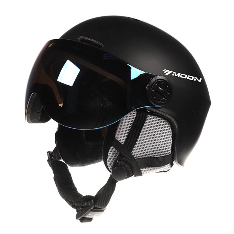 moon snowboard helmet