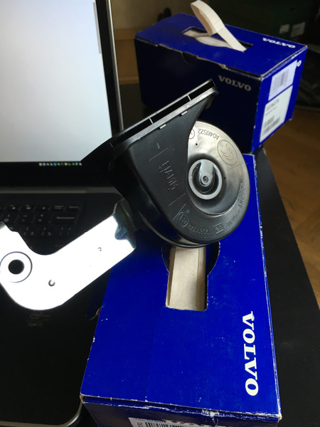 Сигнал звуковой левый VOLVO S40 (04-) V50 - Volvo арт. 30796375 ...