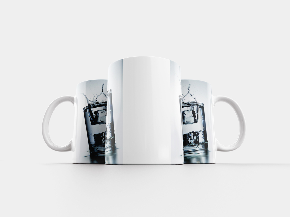 Кружка дорогая. Кружка движение первых. Кружка с пробкой. Кружка с движущимся изображением. Кружка движение первых.