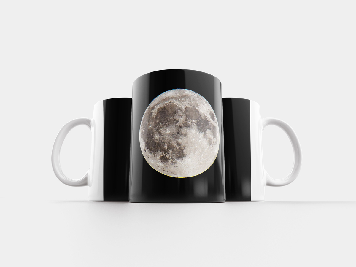 Moon 320. Луна в чашке. Луна в кружке. Кружка Луна. Полумесяц с чашкой кофе.