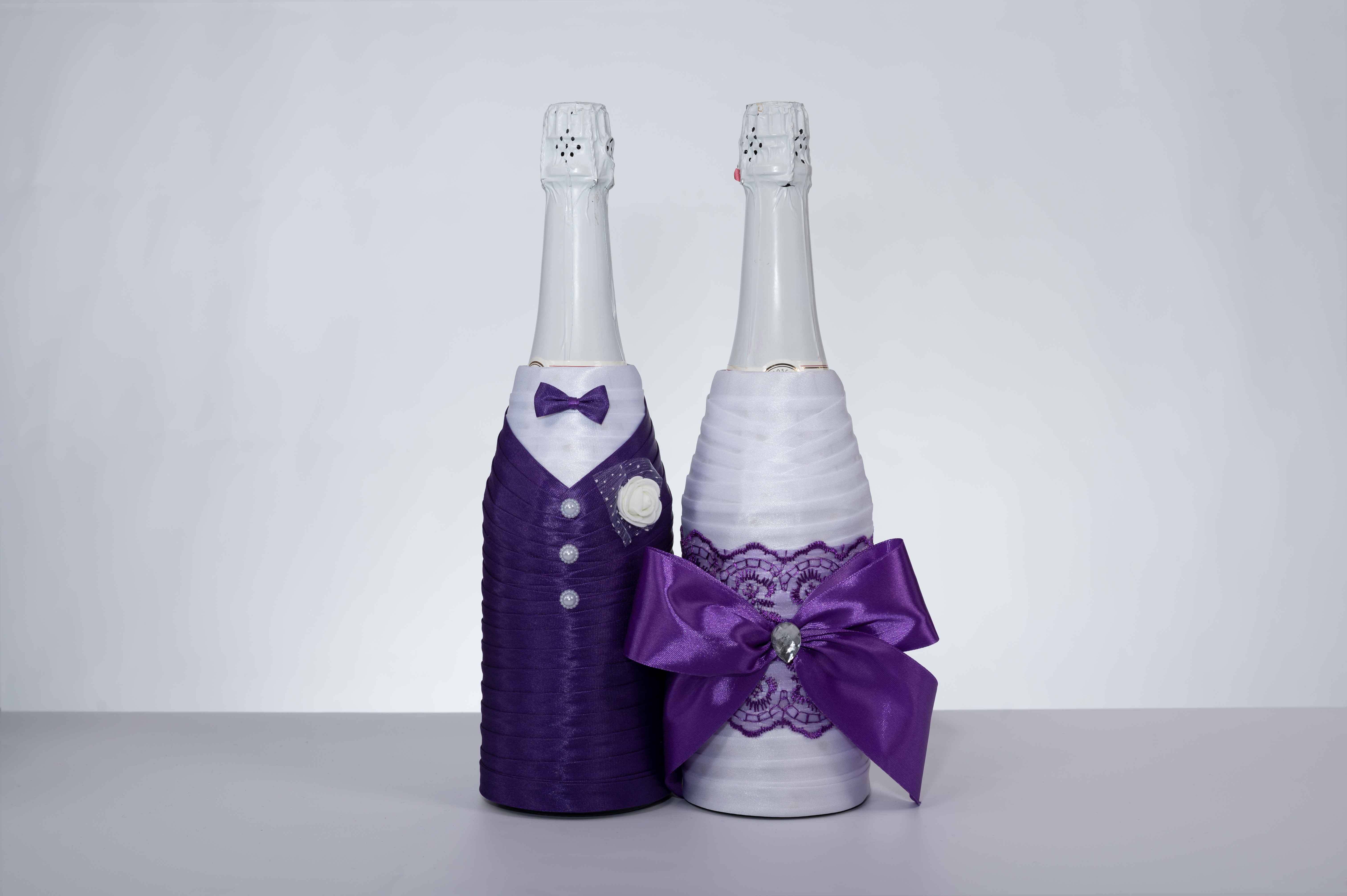 Украшение для бутылок шампанского на свадьбу ручной работы