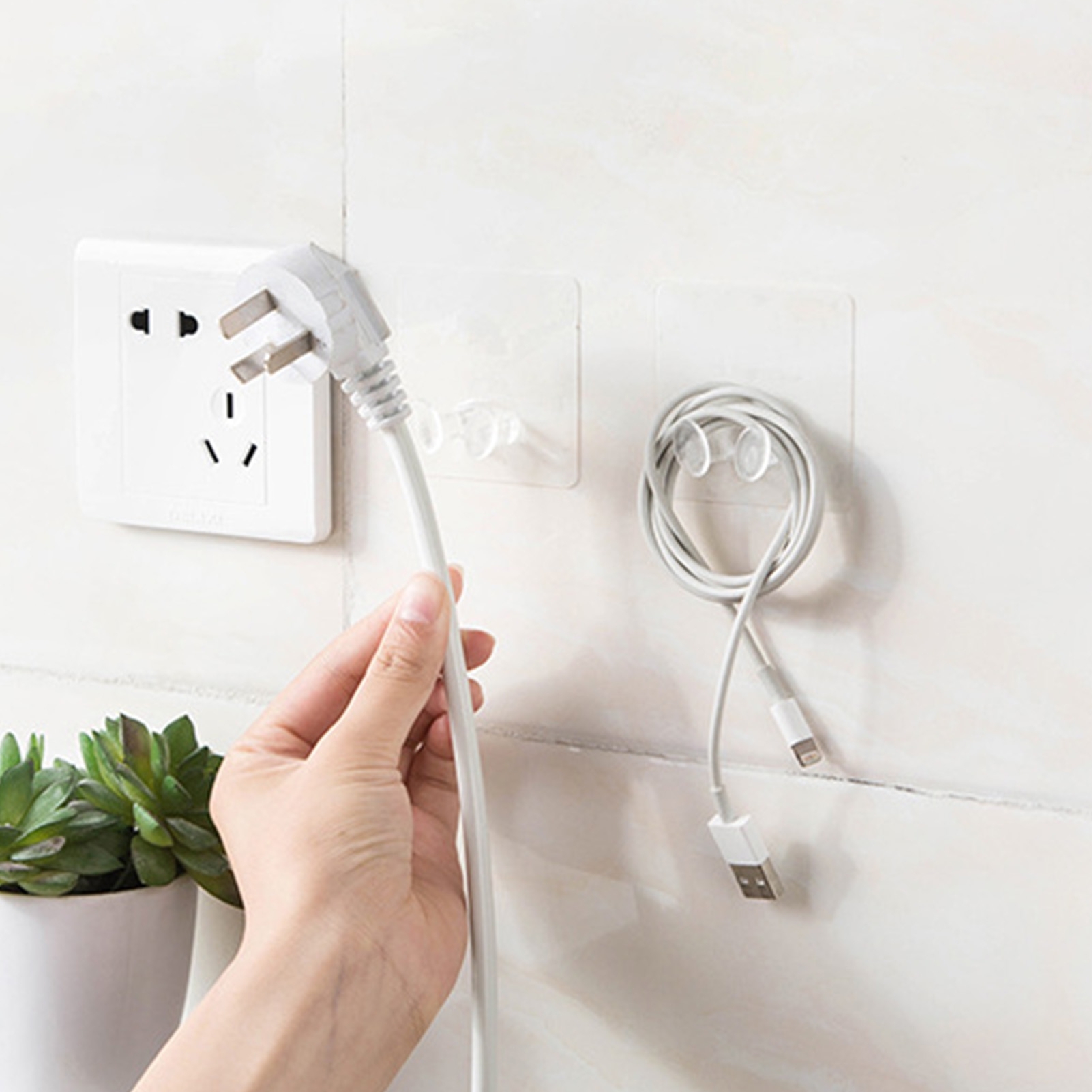 Socket hang up. Держатель розетки. Розетка с крючком. Пластмассовая держалка в розетку. Держатель для стикеров на стену.