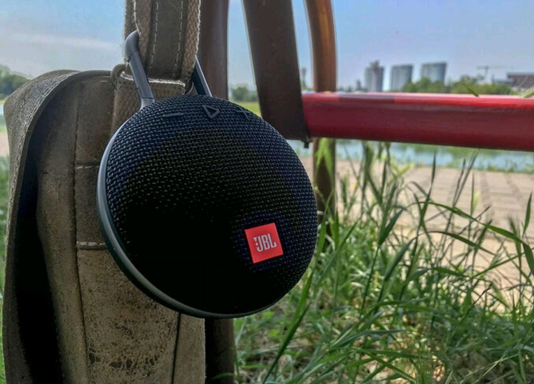 Колонка clip. Портативная колонка JBL clip. JBL clip 3. Колонка JBL clip 3 Black. JBL clip 3 Harman.