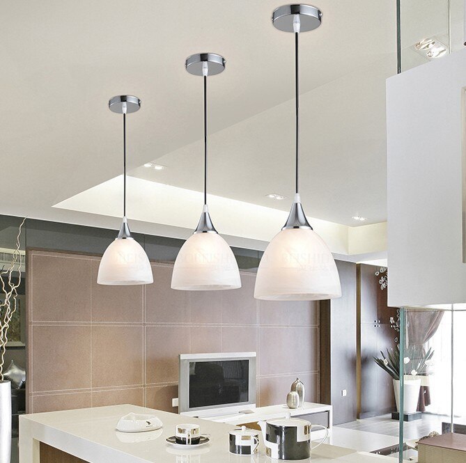 Светильники потолочные подвесные для кухни над столом на кухне фото