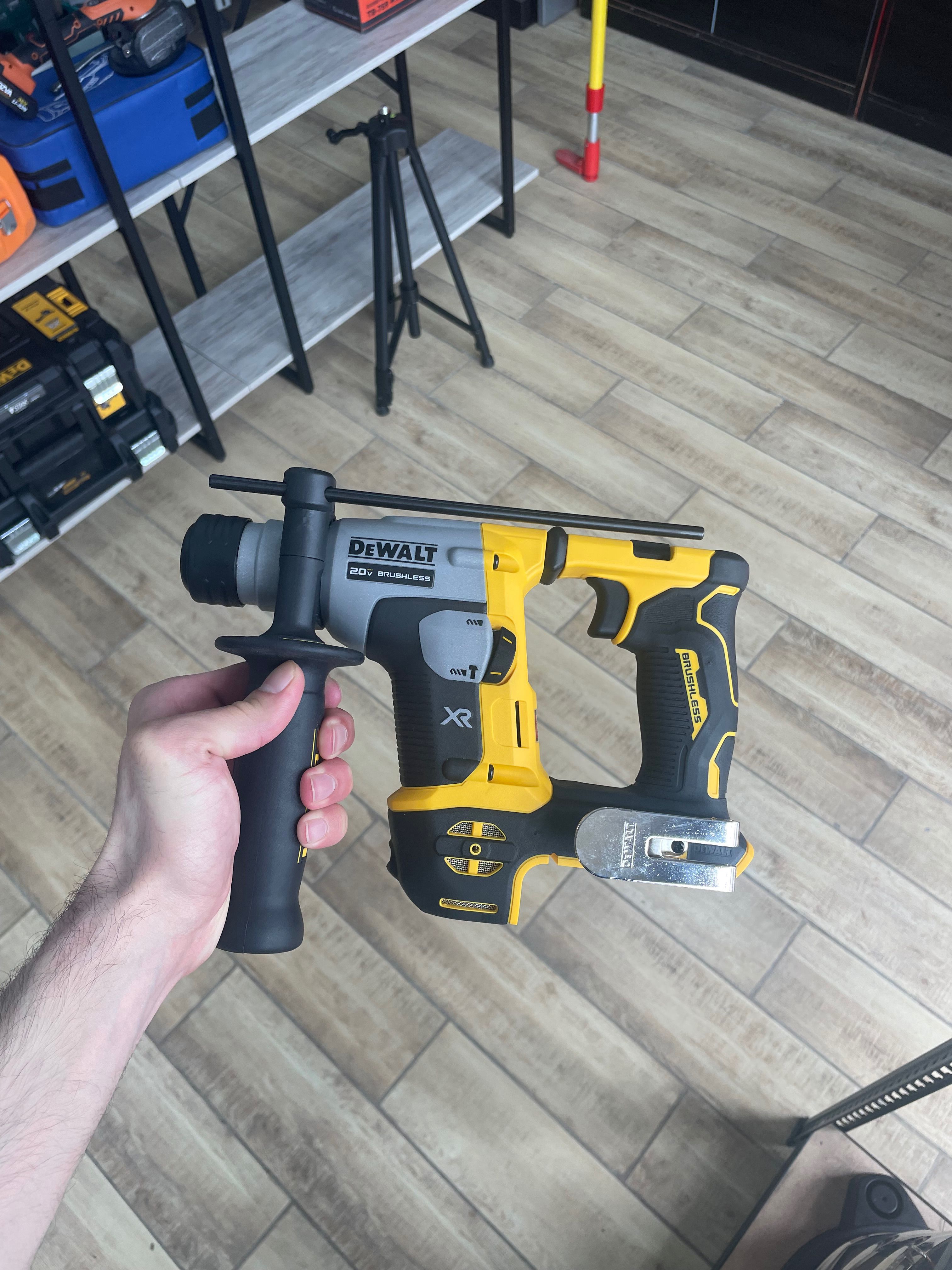 Перфоратор dewalt dch172n. Перфоратор dewalt dch273n. dewalt dch172n. dewalt hammer drill 2300v. запчасти для перфоратора dewalt dch 273.