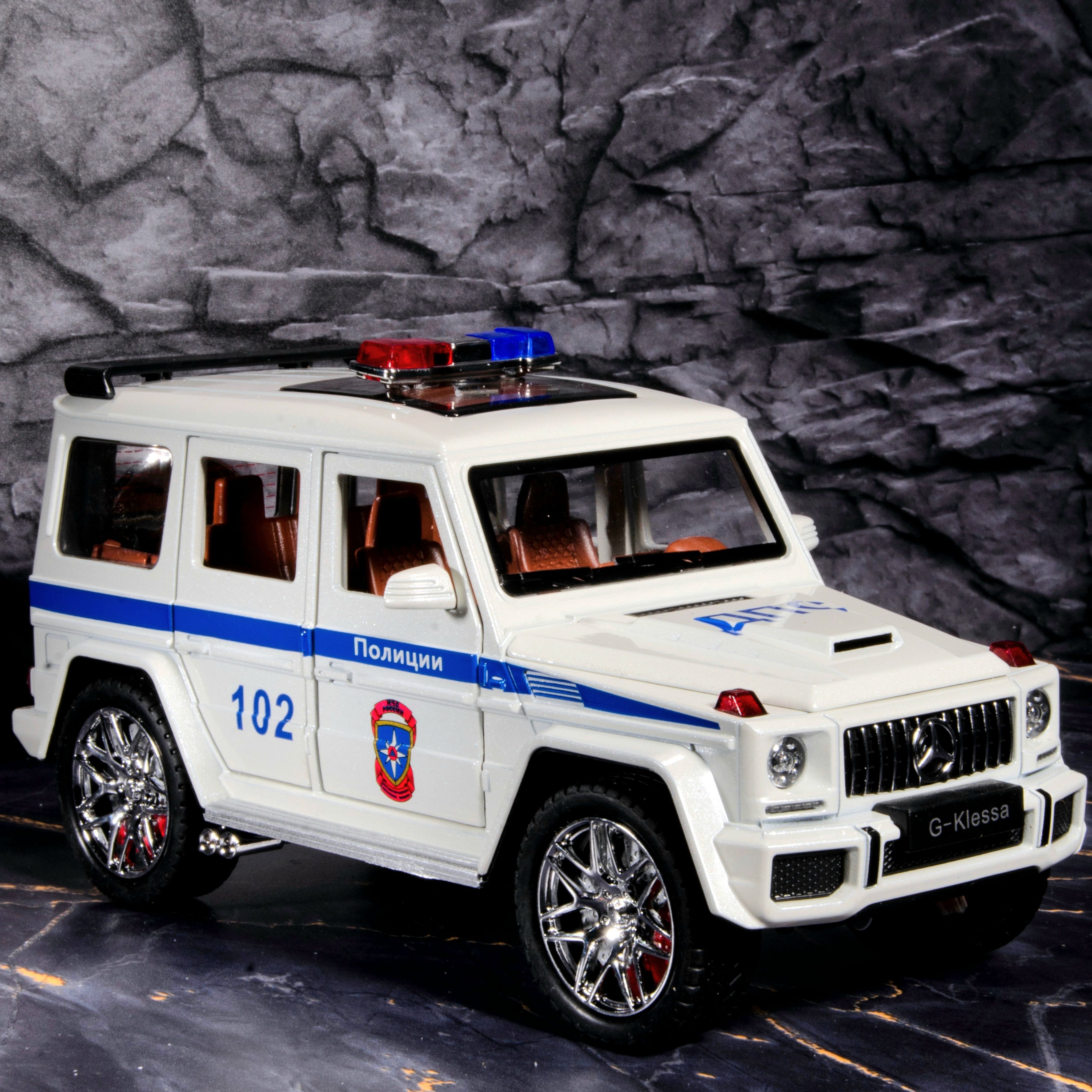 Модель машины Mercedes-Benz G-класса G63 AMG Мерседес Бенц Гелик ФСБ,  масштаб 1:24, длина 21 см. Металлическая инерционная машинка с  открывающимися дверьми, капотом и багажником - купить с доставкой по  выгодным ценам в