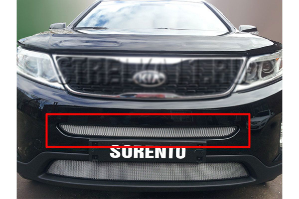 Защитная сетка радиатора середина хром Kia Sorento (2012-2021 ...