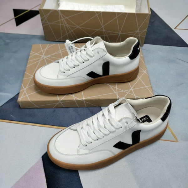 Кроссовки Veja - купить с доставкой по выгодным ценам в интернет ...