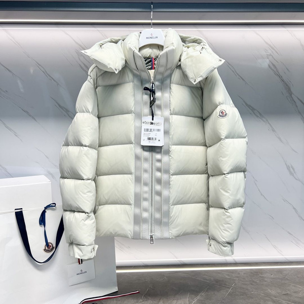 Dubois moncler 2025