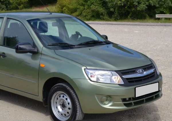 Бампер передний Лада Гранта ВАЗ 2190 КОЛУМБИЙСКАЯ ЗЕЛЕНЬ-322 (2011-2015 ...