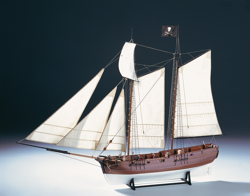 Пиратская шхуна Adventure Pirate Schooner с парусами, 780х560 мм, М.1:60, сборная модель парусного корабля из дерева, Amati (Италия)