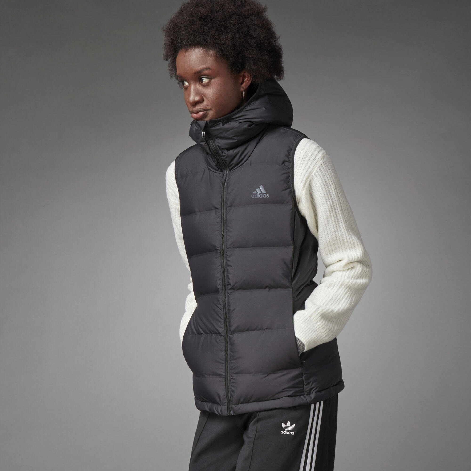 Р–РёР»РµС‚ СѓС‚РµРїР»РµРЅРЅС‹Р№ adidas w Helionic Vest