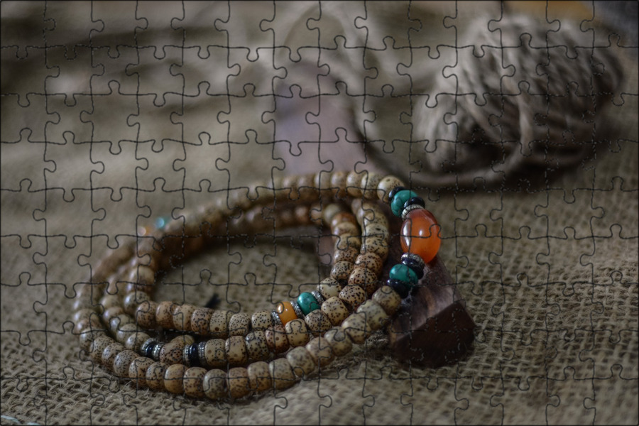 шерстяные украшения