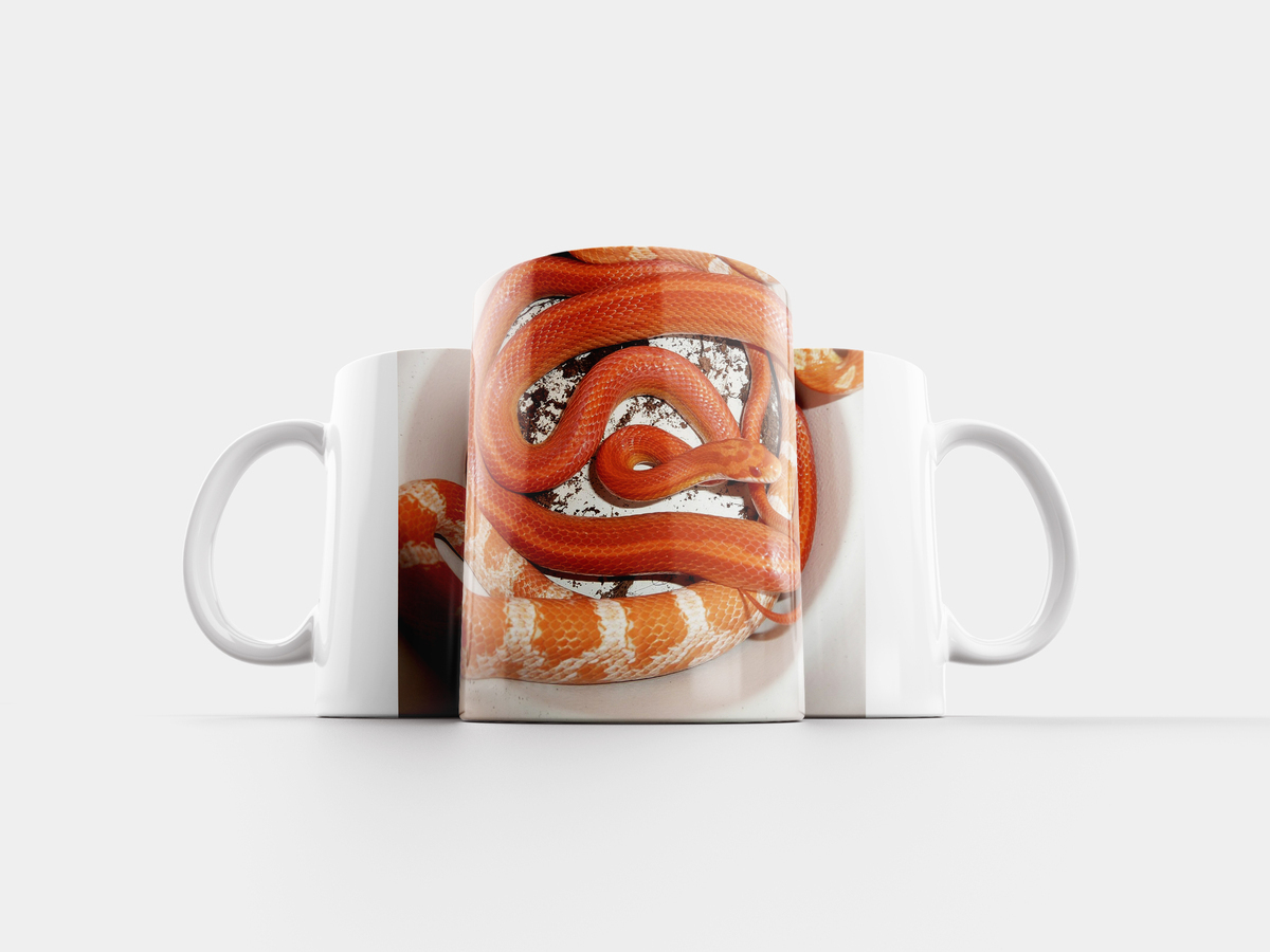 Кружка со змеей