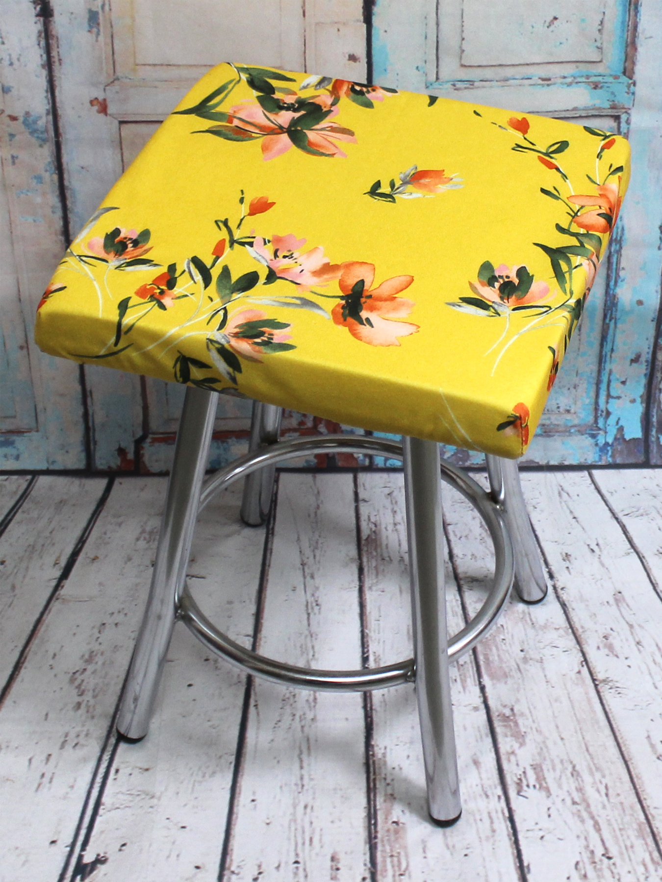 51 930. 930. 51 930. Пальто из покрывала. Брюки из габардина 230.